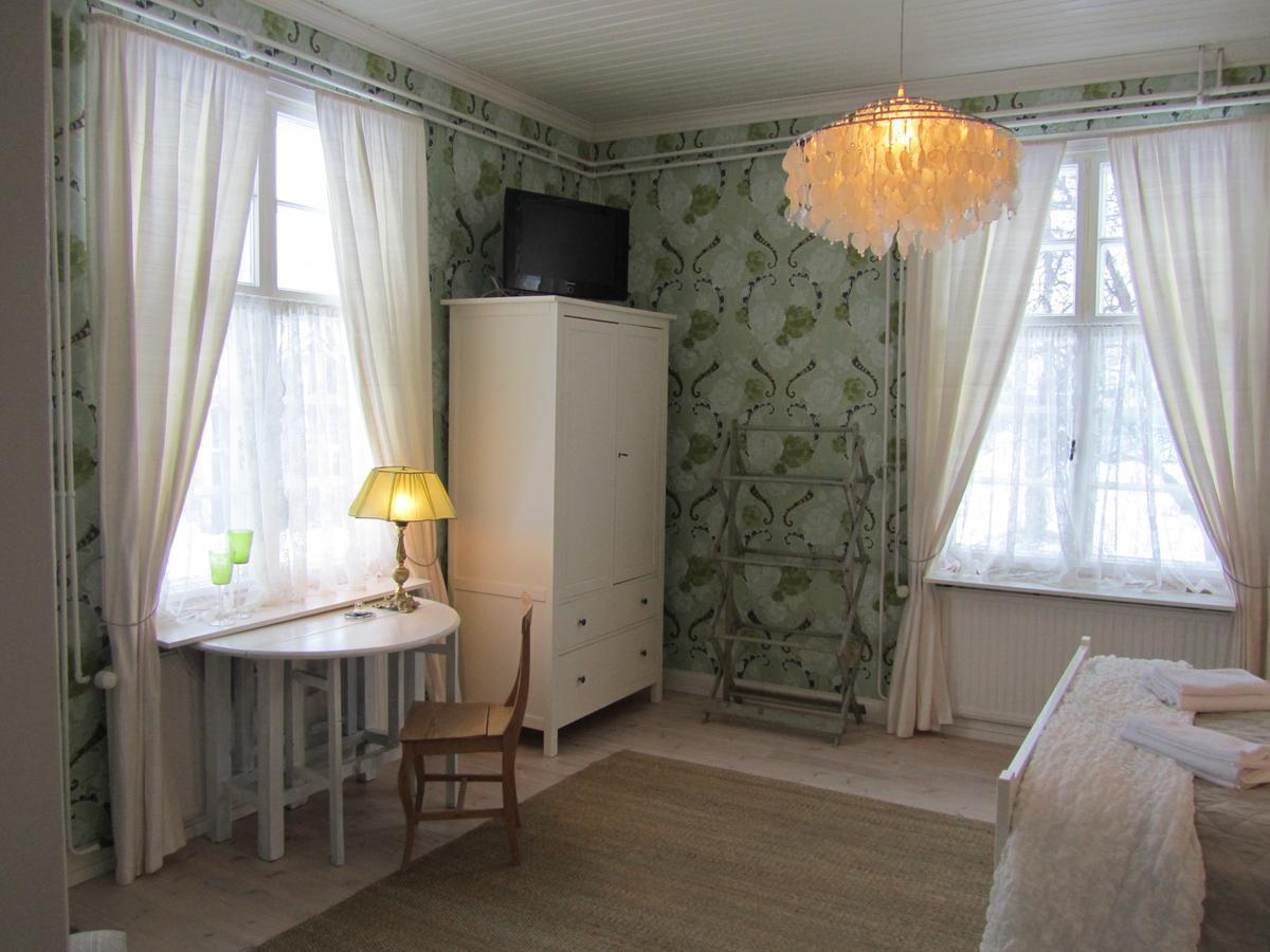 Hotelli Huiskankorpi Boutique Hotel Nivala エクステリア 写真