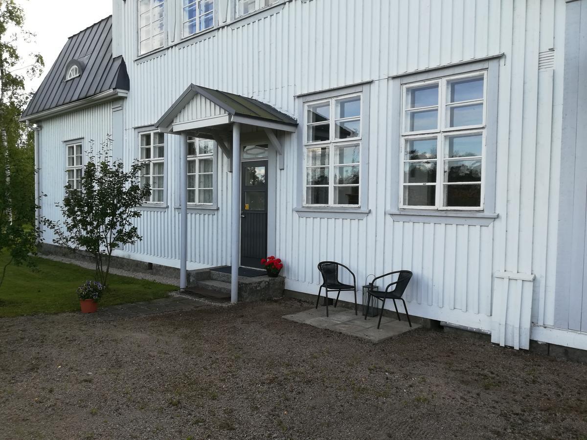 Hotelli Huiskankorpi Boutique Hotel Nivala エクステリア 写真