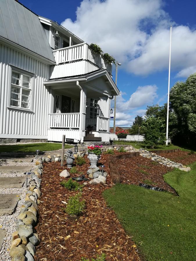 Hotelli Huiskankorpi Boutique Hotel Nivala エクステリア 写真