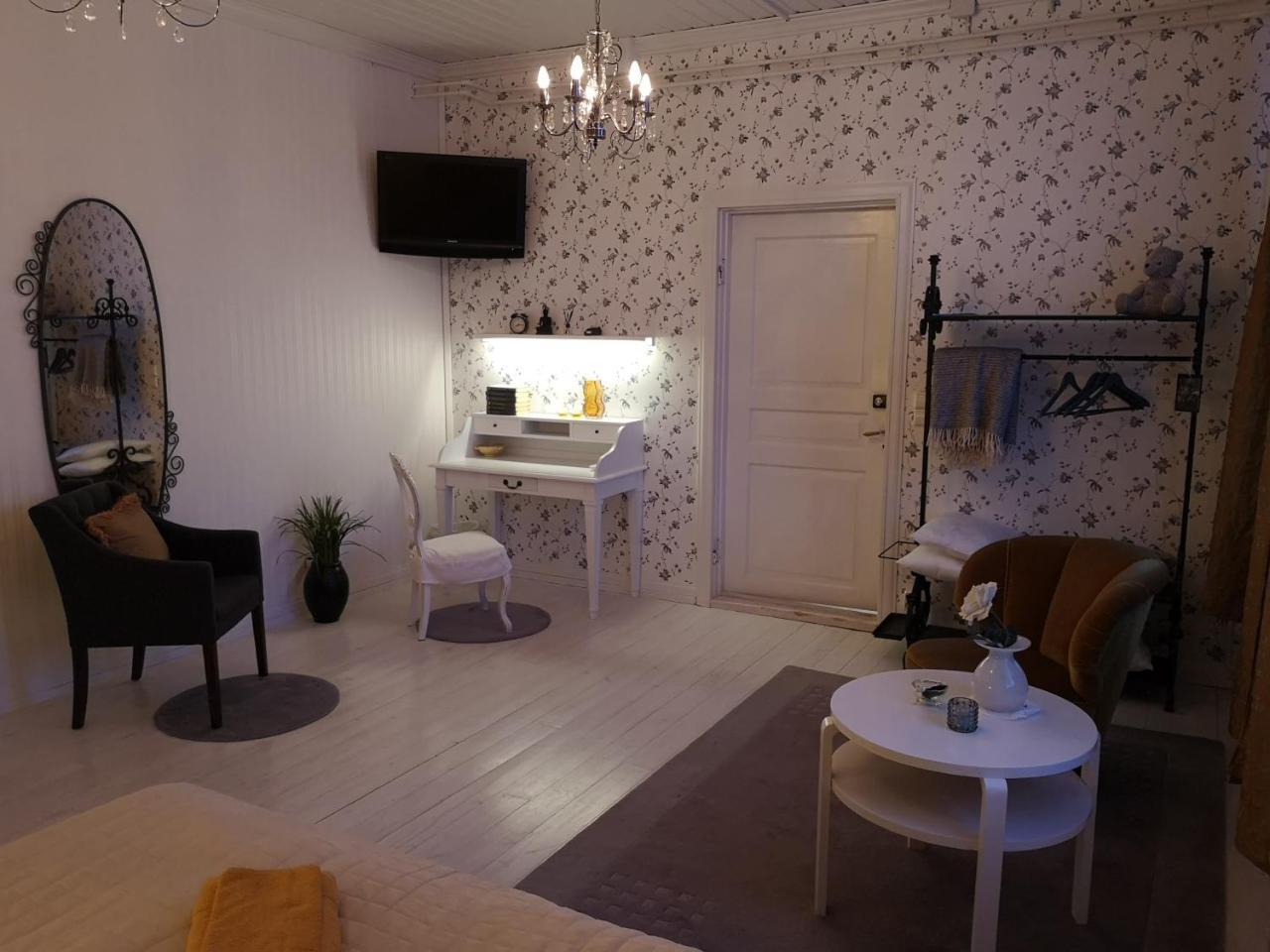 Hotelli Huiskankorpi Boutique Hotel Nivala エクステリア 写真