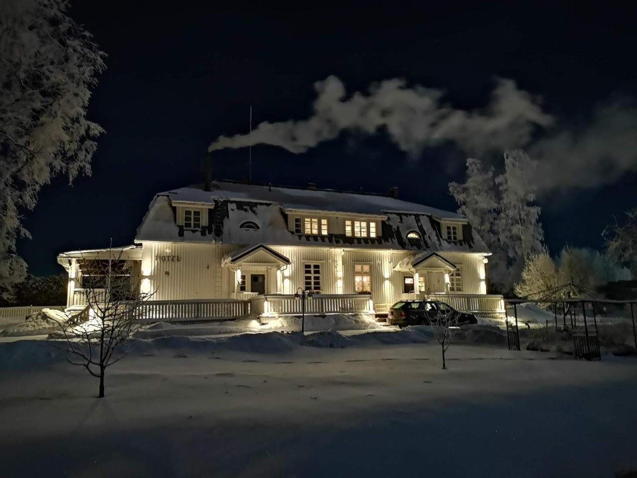 Hotelli Huiskankorpi Boutique Hotel Nivala エクステリア 写真